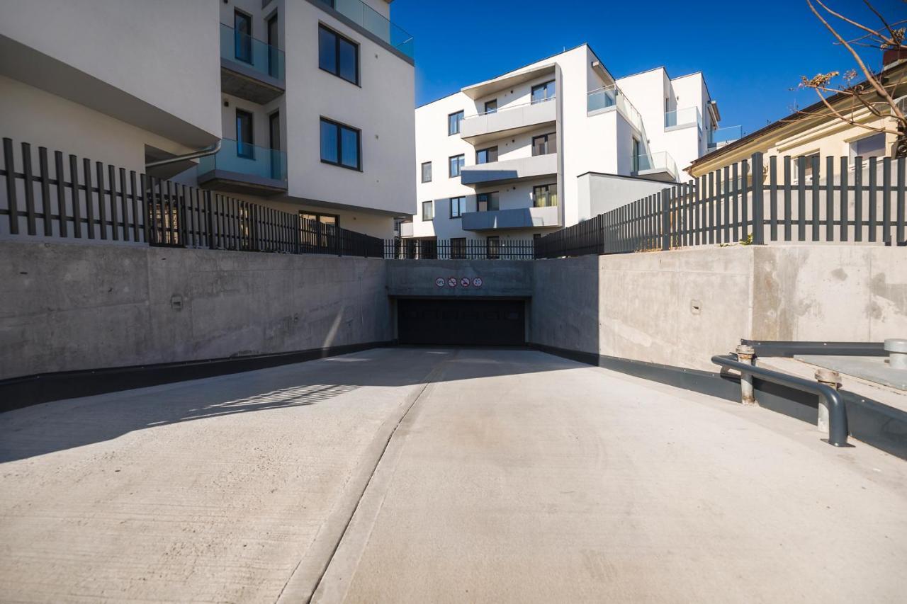 Bucharest Luxury Apartments Luaran gambar