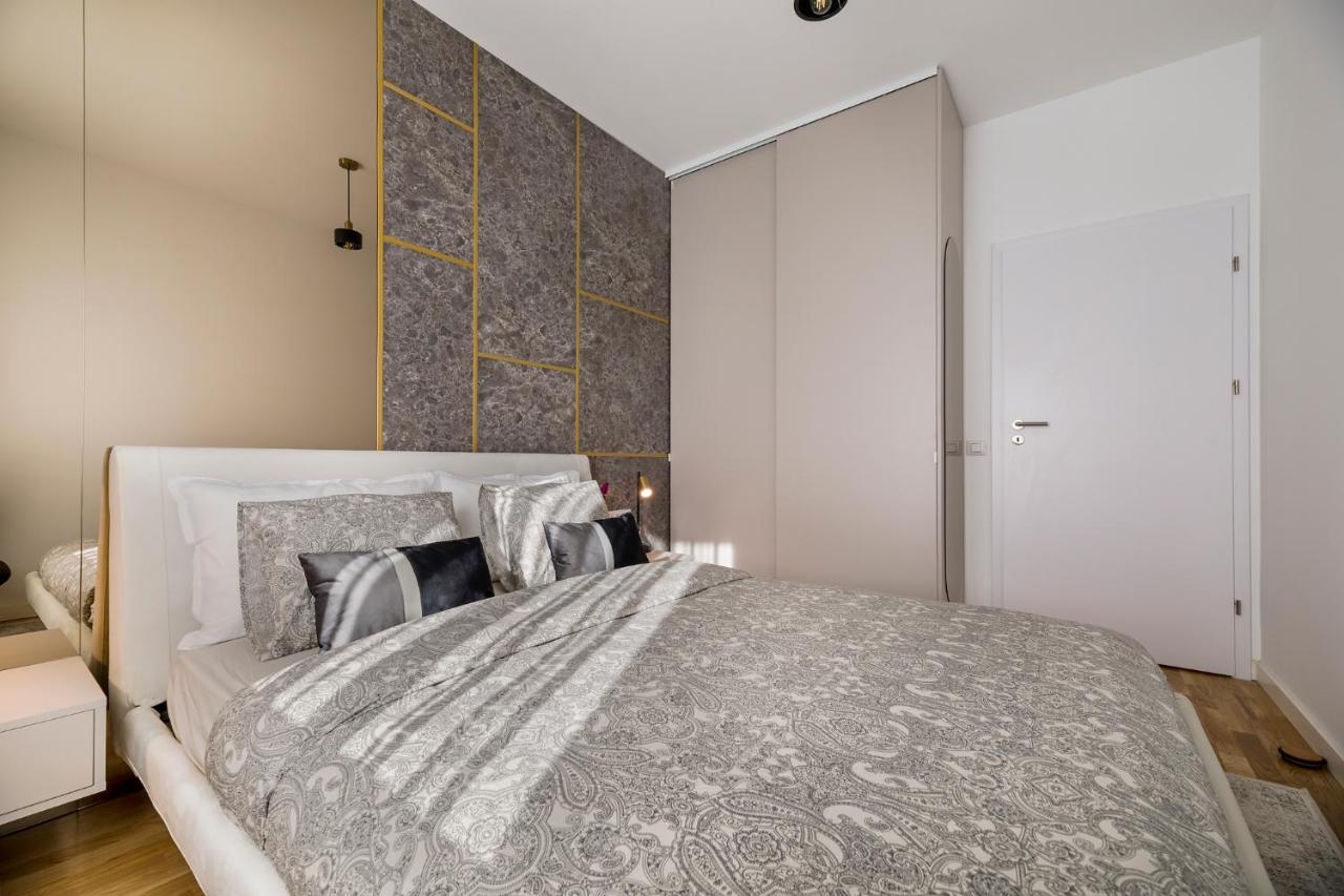 Bucharest Luxury Apartments Luaran gambar